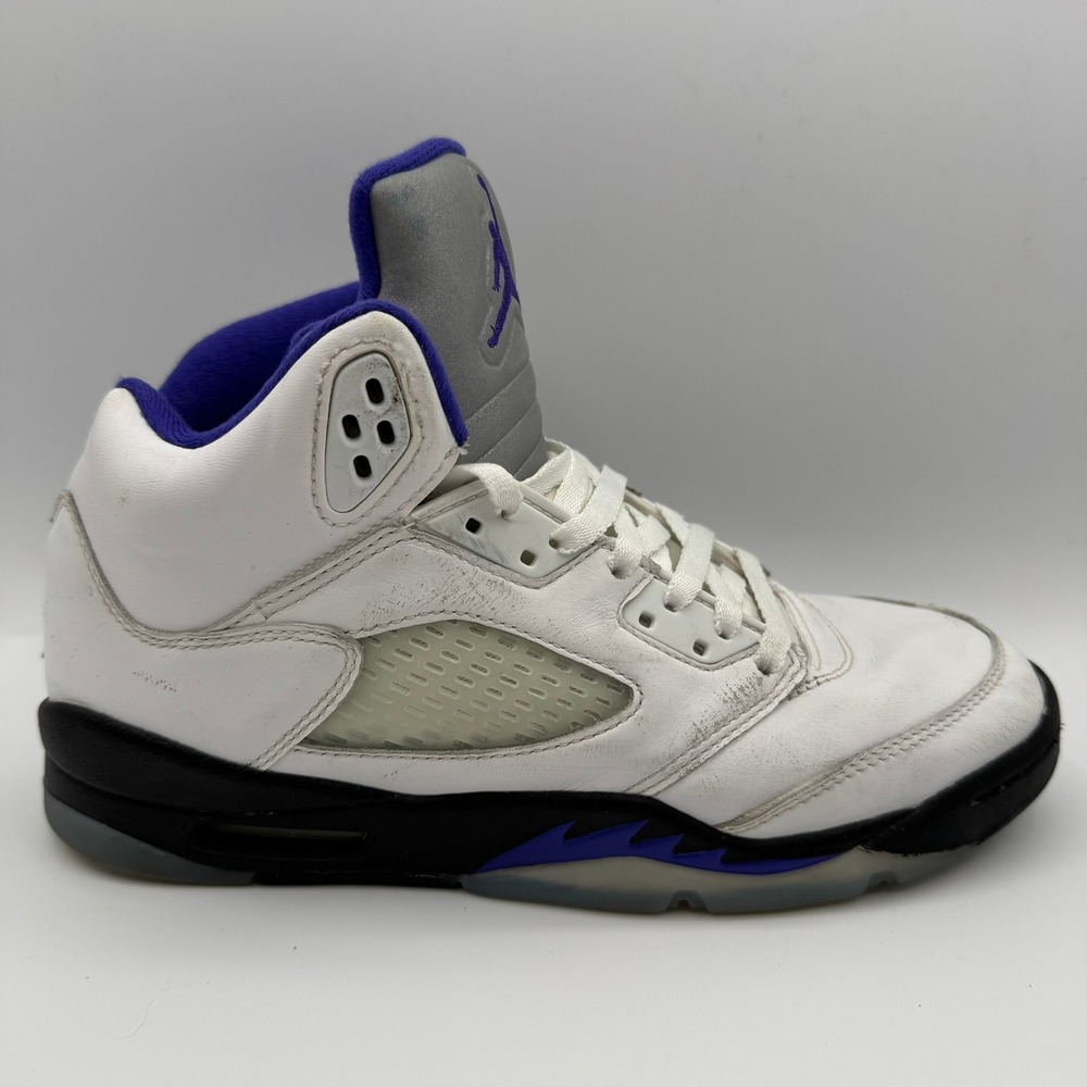 Air Jordan 5 Retro Stealth 2021 Basketball Shoes Youth Size 6.5Y White Sneakers